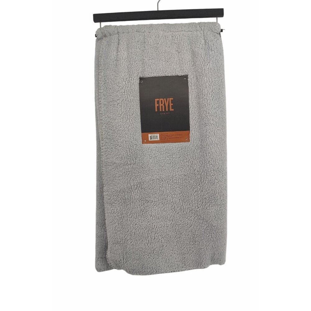 New Frye Reversible Sherpa Bluish Gray/White Throw 50 in. X 60 in.